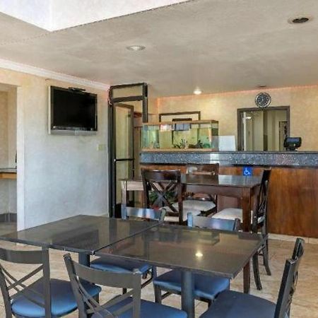 Econo Lodge Moreno Valley Buitenkant foto