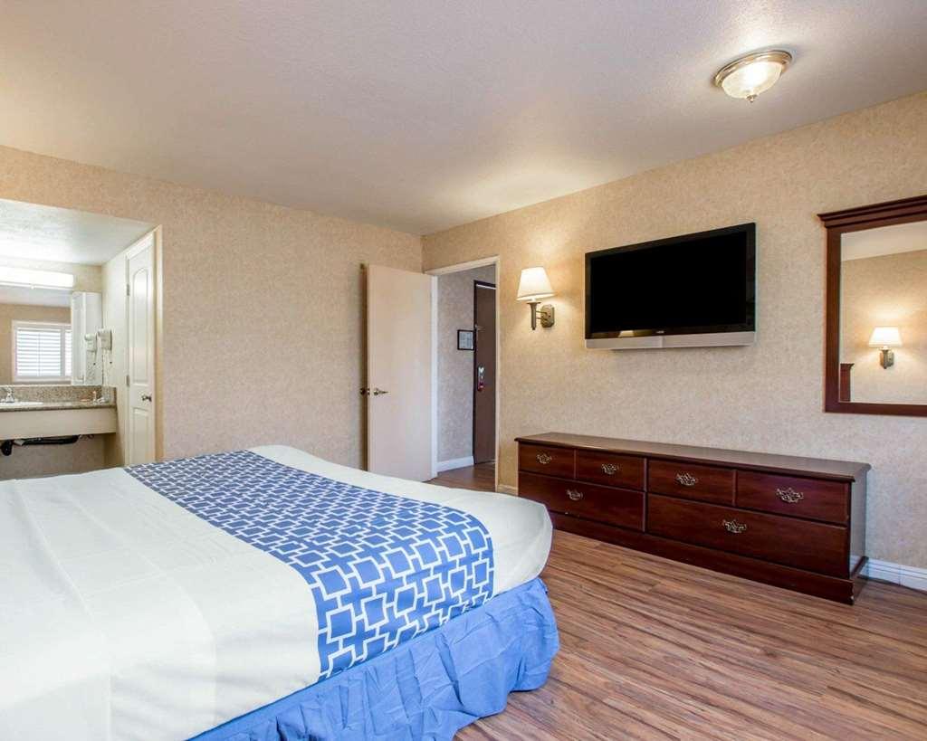 Econo Lodge Moreno Valley Kamer foto